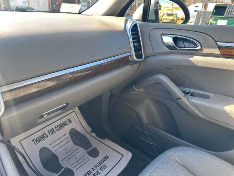 2012 Porsche Cayenne Tiptronic