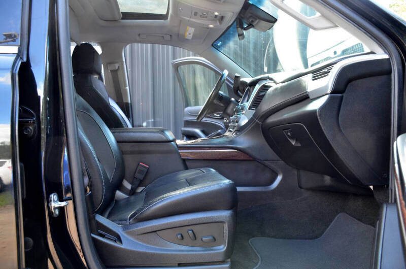 2017 GMC Yukon XL SLT