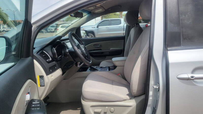 2019 Kia Sedona LX