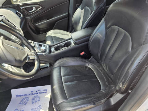 2016 Chrysler 200 C Platinum