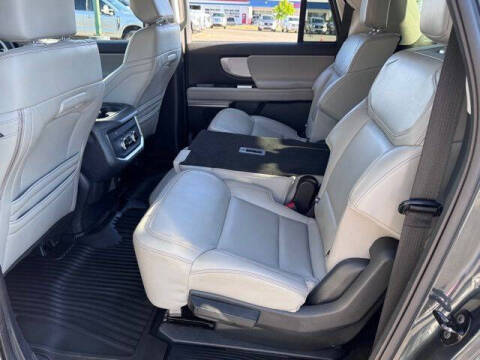 2025 Ford Expedition MAX Active