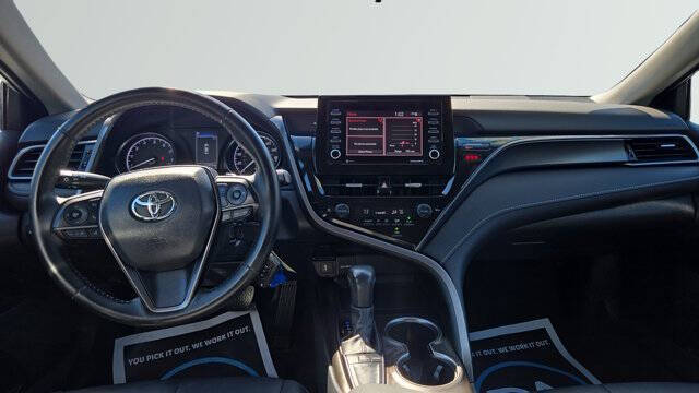 2023 Toyota Camry SE