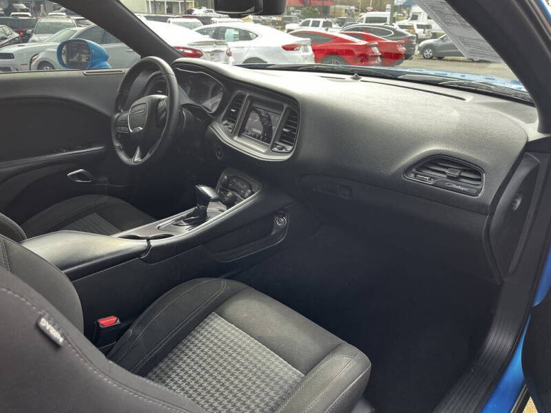 2023 Dodge Challenger SXT