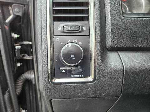 2018 RAM 1500 Night