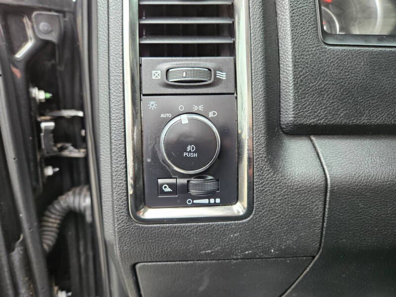 2018 RAM 1500 Night