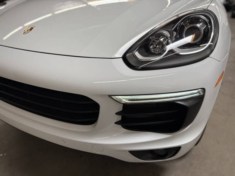 2016 Porsche Cayenne S E-Hybrid