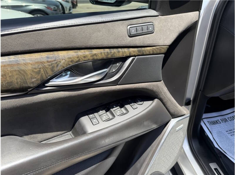 2019 Cadillac Escalade Platinum