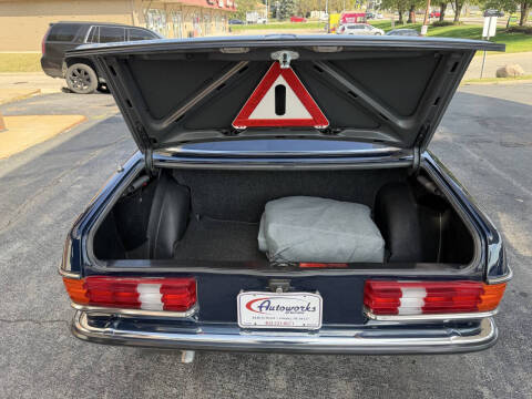 1985 Mercedes-Benz 230
