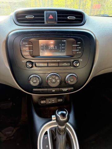 2016 Kia Soul +