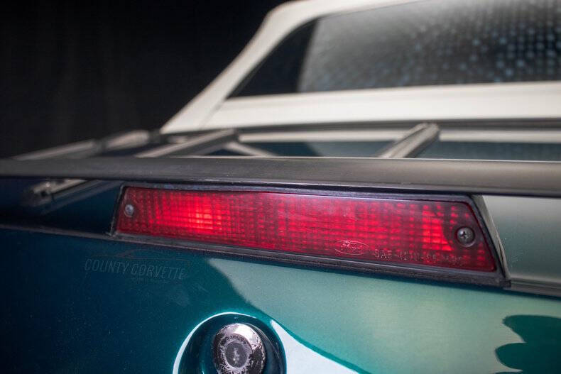 1990 Ford Mustang