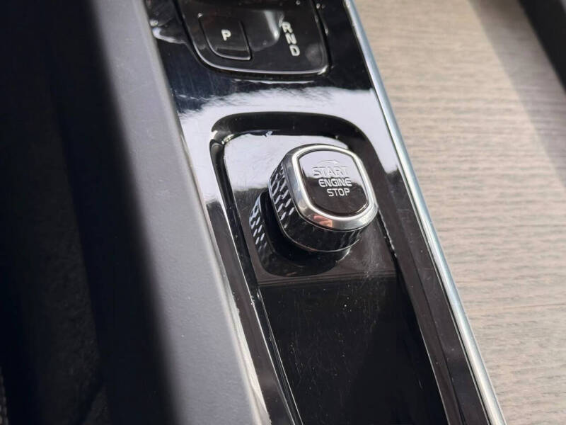 2022 Volvo XC60 B5 Inscription