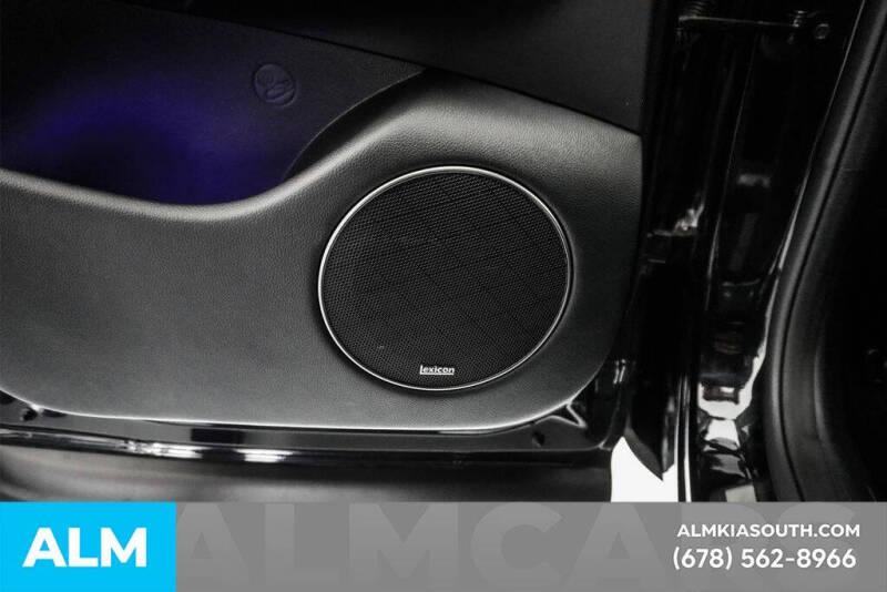 2023 Genesis GV70 2.5T Standard