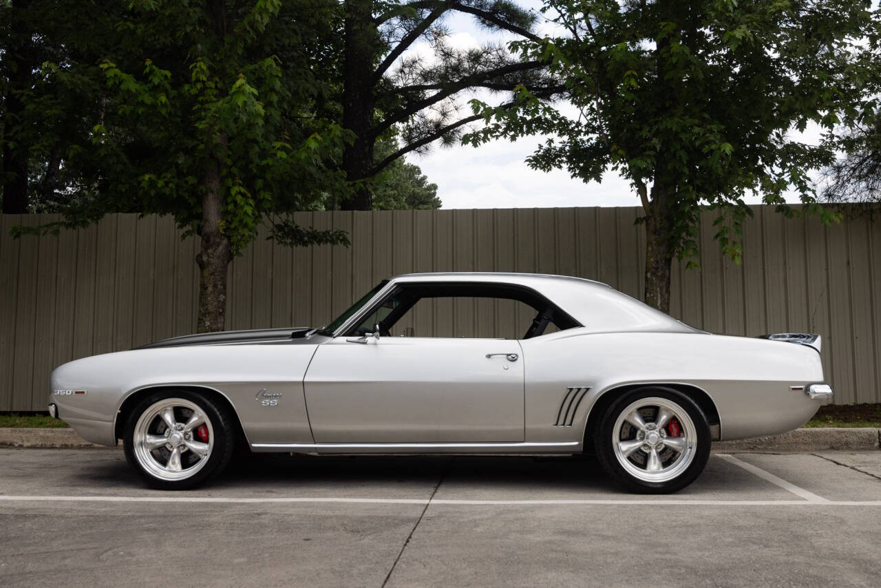 1969 Chevrolet Camaro 9