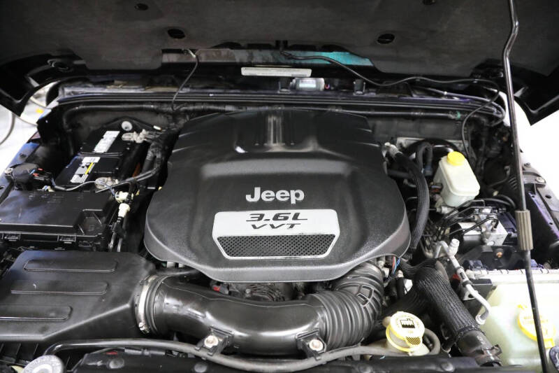 2012 Jeep Wrangler Unlimited Sahara