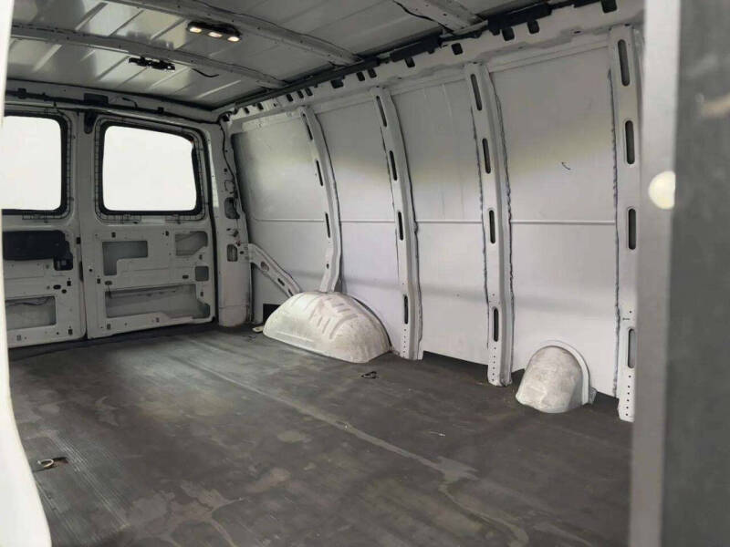 2019 Chevrolet Express 2500