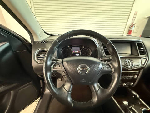 2014 Nissan Pathfinder Platinum