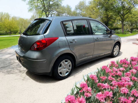 2010 Nissan Versa 1.8 S