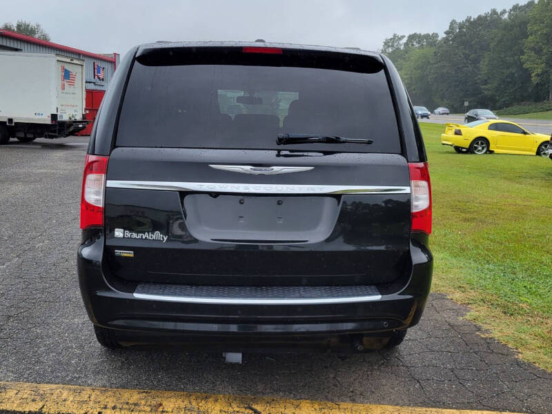2014 Chrysler WHEELCHAIR VAN