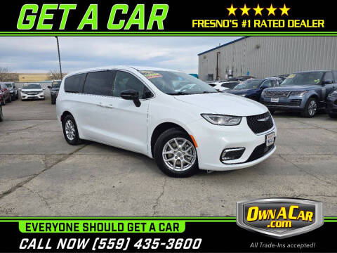 2024 Chrysler Pacifica Touring