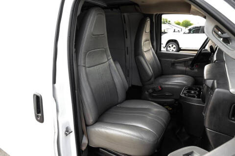 2023 Chevrolet Express 2500