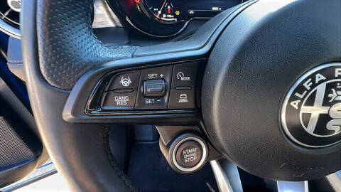 2024 Alfa Romeo Tonale Hybrid Ti