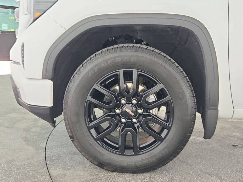 2024 GMC Sierra 1500 Elevation