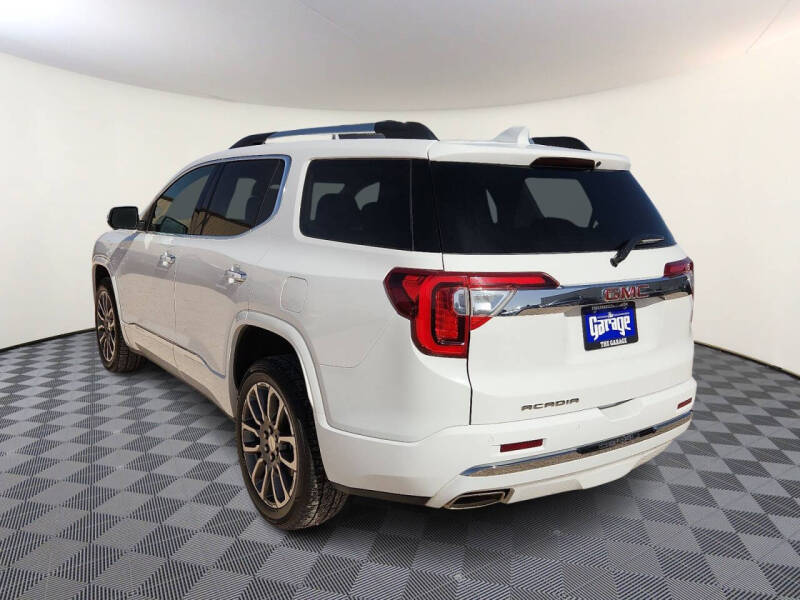 2023 GMC Acadia Denali