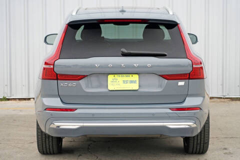 2022 Volvo XC60 Recharge T8 Inscription Expression