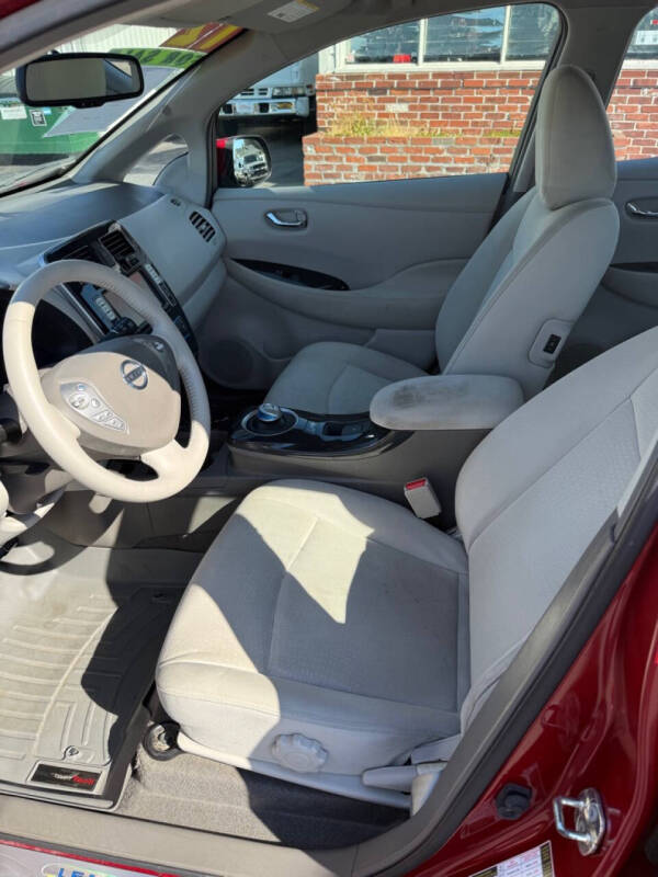 2012 Nissan LEAF SV