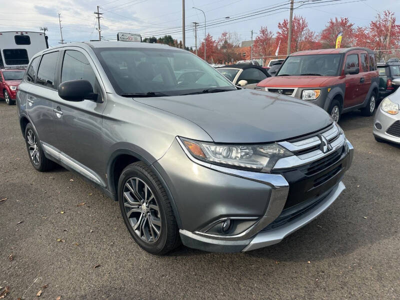 2016 Mitsubishi Outlander ES