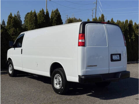 2020 Chevrolet Express 2500