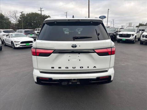 2023 Toyota Sequoia SR5