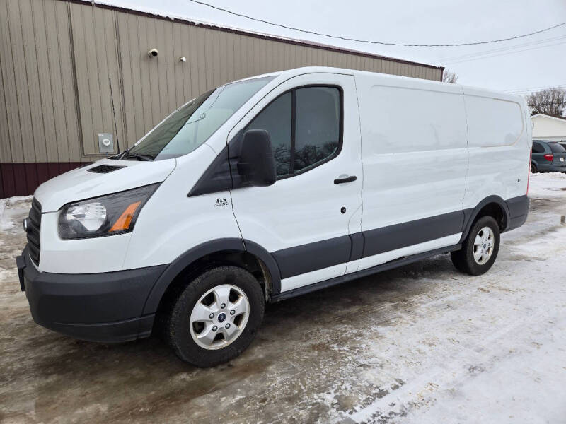 2018 Ford Transit Base's photo