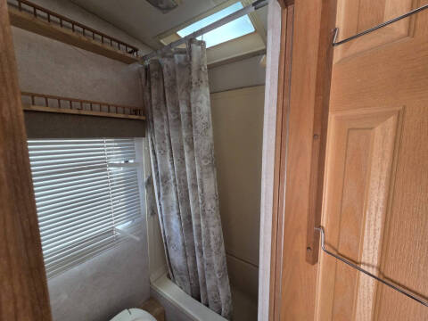 2005 Chevrolet R-Vision Trail Lite Class B