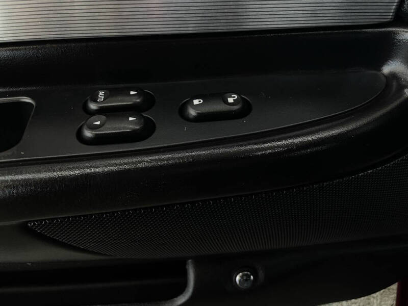 2004 Ford Thunderbird Deluxe