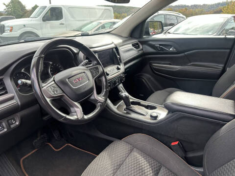 2017 GMC Acadia SLE-2