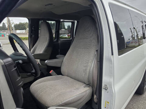 2013 Chevrolet Express LT 2500