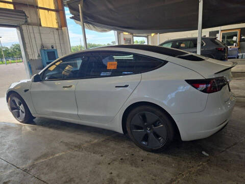 2021 Tesla Model 3 Standard Range Plus