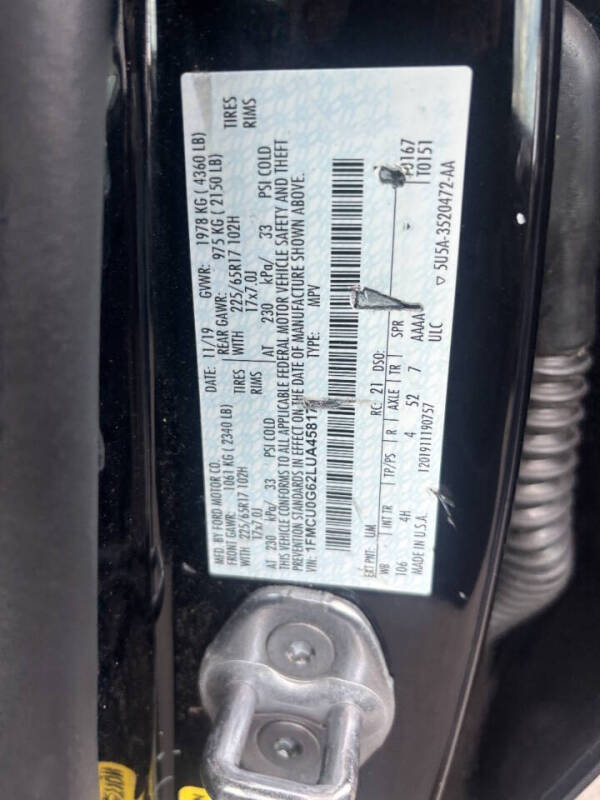 2020 Ford Escape SE