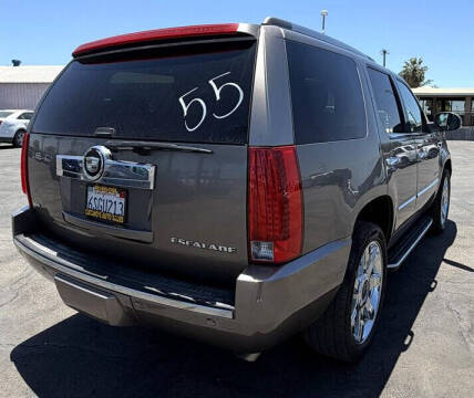 2012 Cadillac Escalade Luxury