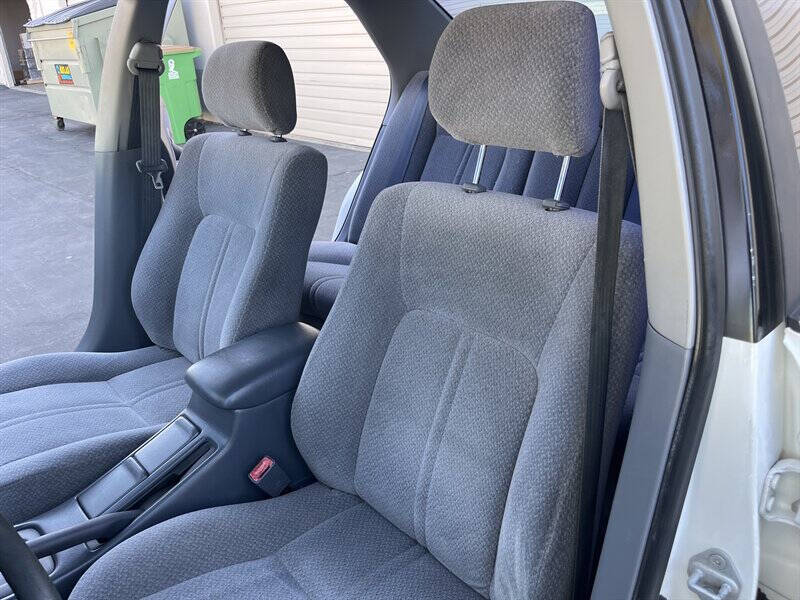 2000 Toyota Camry LE