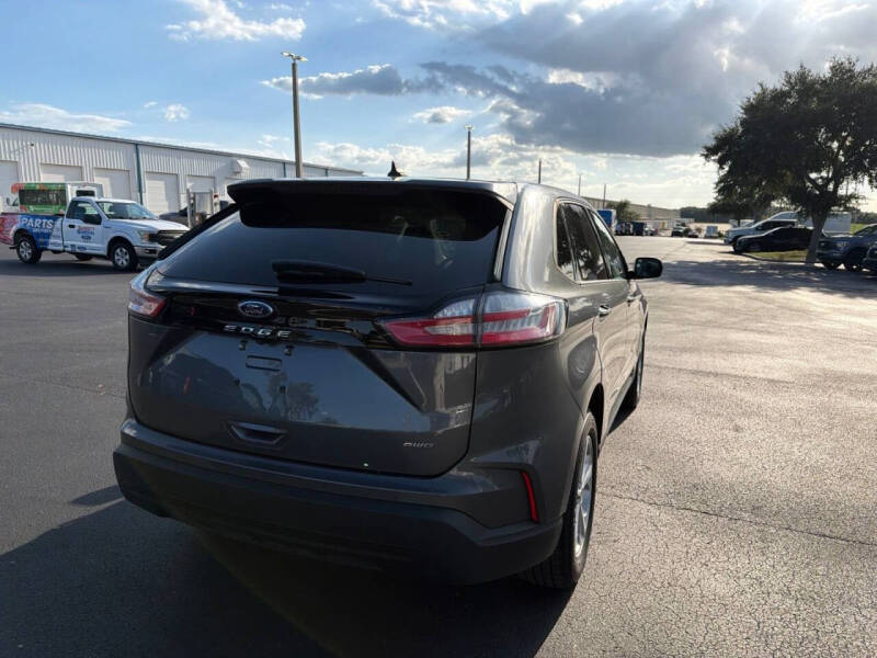 2024 Ford Edge SE