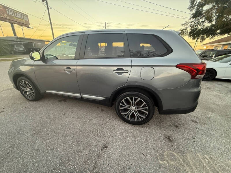 2016 Mitsubishi Outlander ES