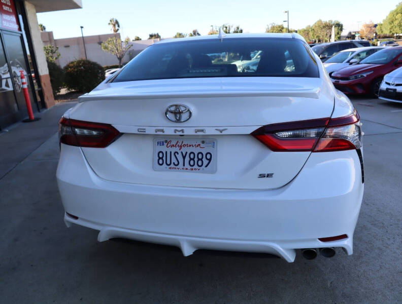 2021 Toyota Camry SE