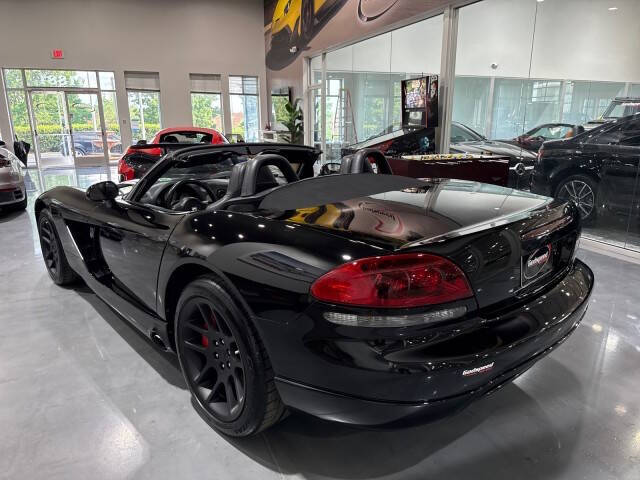 2004 Dodge Viper SRT-10