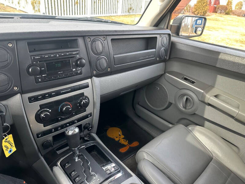 2007 Jeep Commander Sport