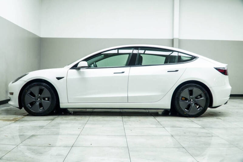 2021 Tesla Model 3 Standard Range Plus