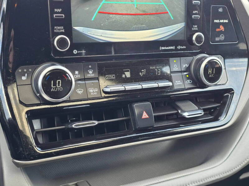 2022 Toyota Highlander XLE