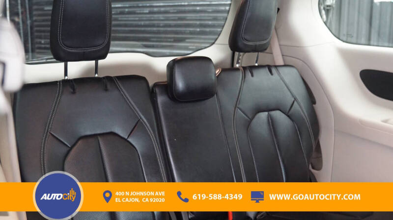 2023 Chrysler Pacifica Touring L