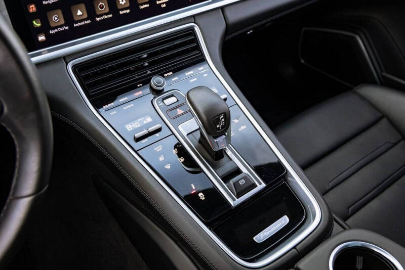 2023 Porsche Panamera 4